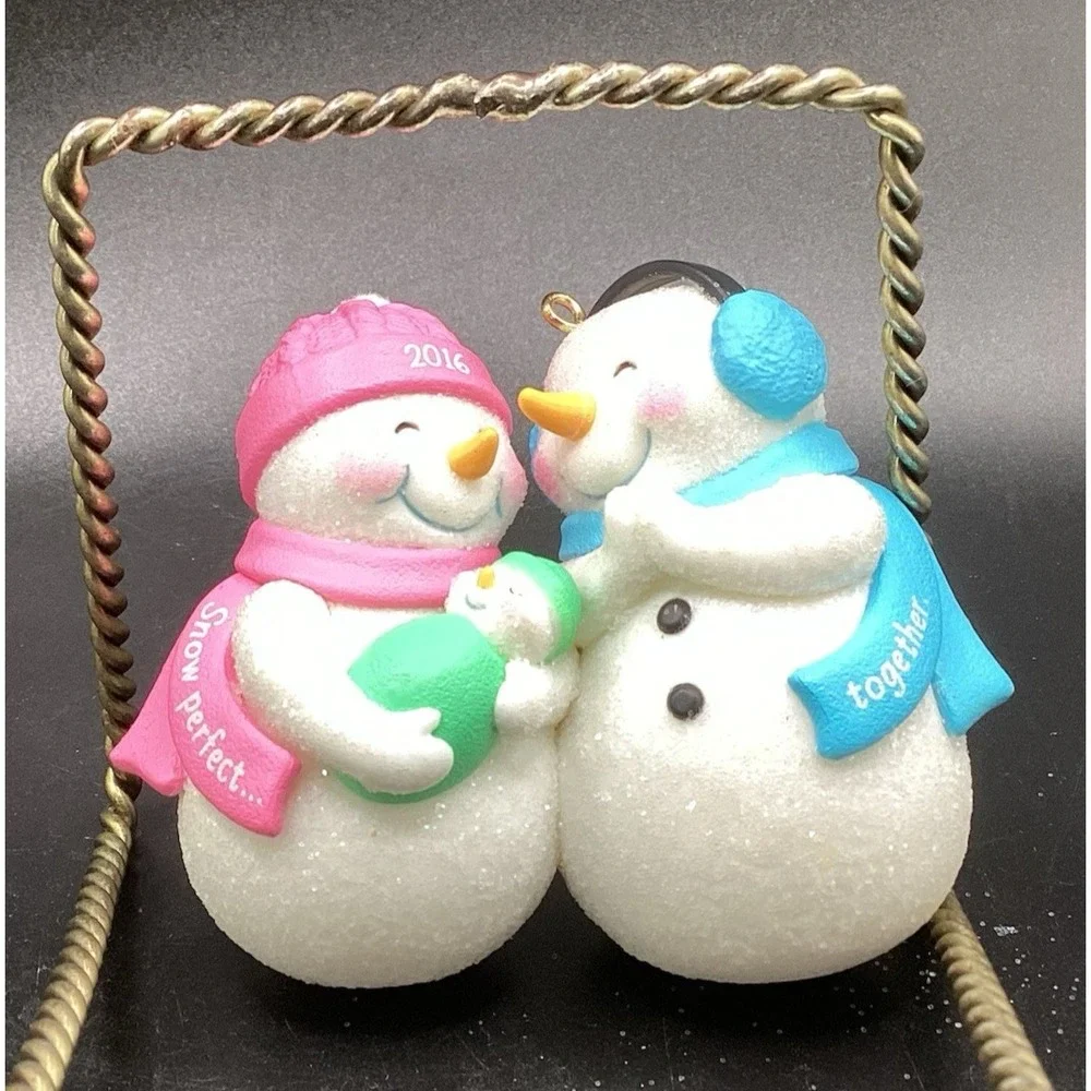 2016 Hallmark Keepsake Christmas Ornament‎ 